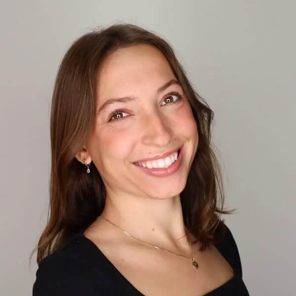 Headshot of Emma Sanders